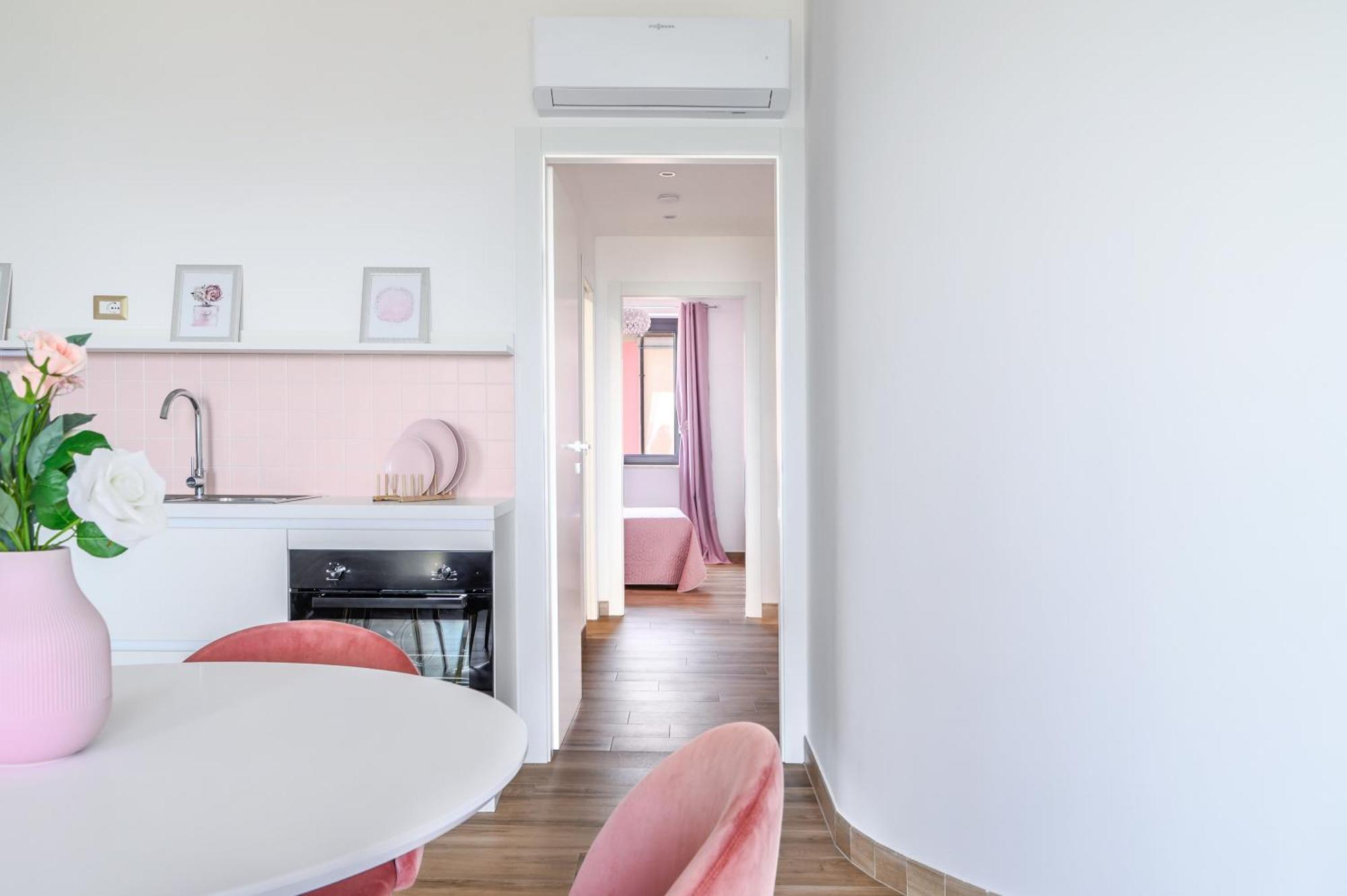 Casa Vacanze Maddalena - Palazzetto Sul Lago - Diamante Rosa Marta Exterior photo
